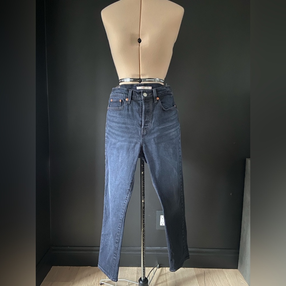 Levi’s Wedgie 28
